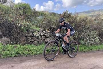 Dominio en Telde de ciclistas suecos en la Fénix Bike/TA.